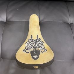 Yellow mafia seat