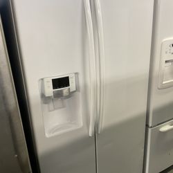 White Samsung Side By Side Refrigerator 