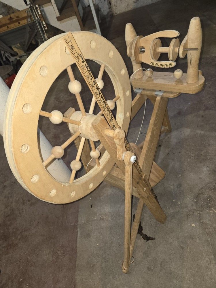 Decorative Spinning Wheel