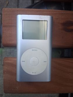 Apple iPod Silver Aluminum Body