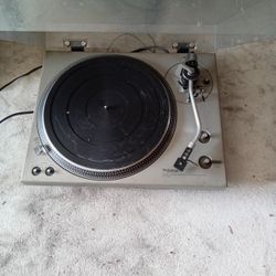 Technics Turn Table