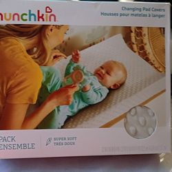 New Munchkin  2 Pk Changing Pad Covers