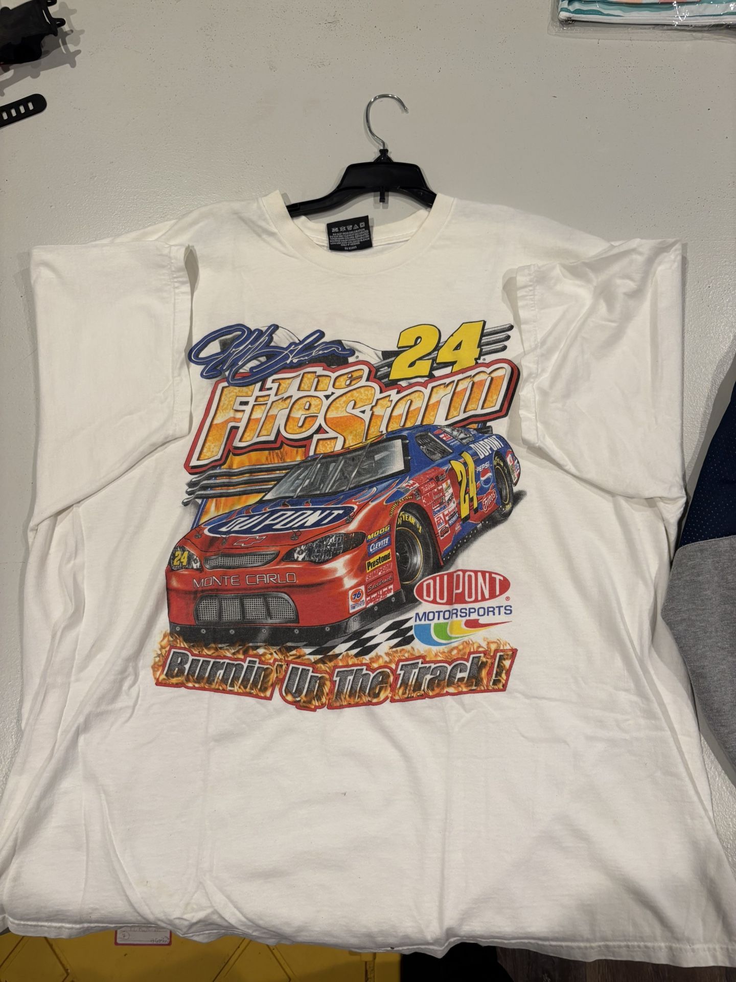 Lot of 3 Jeff Gordon items  vintage 2001 crewneck sweatshirt + short sleeve T-shirt + pillow 2XL  All in excellent condition non-smoking Great Christm