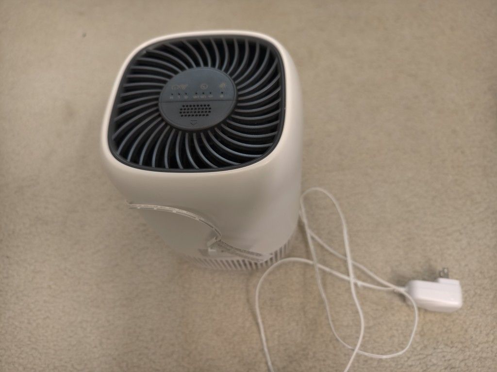Mini air purifier