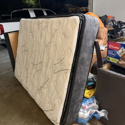 Full Size Mattress 