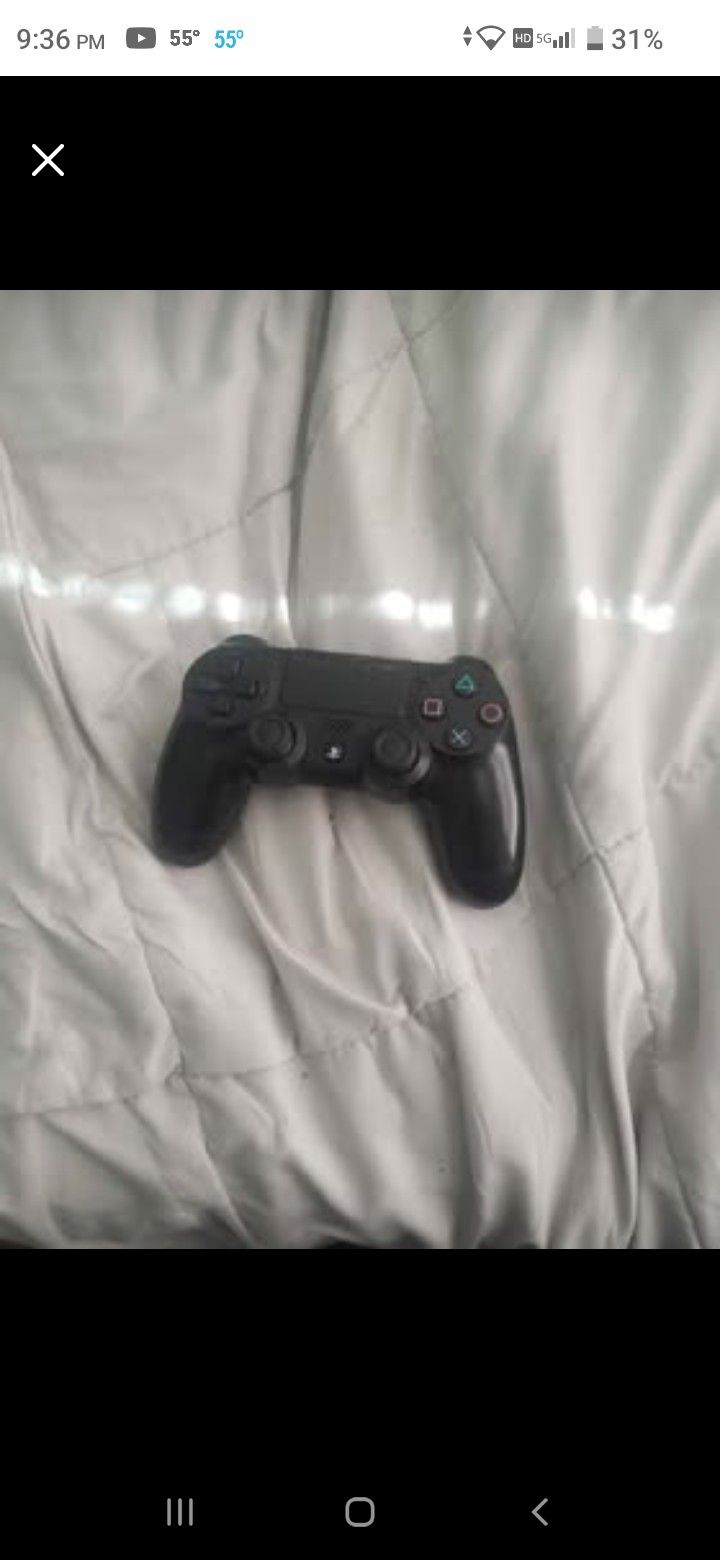 PS4 Controller
