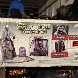 Halloween Graveyard Reaper 