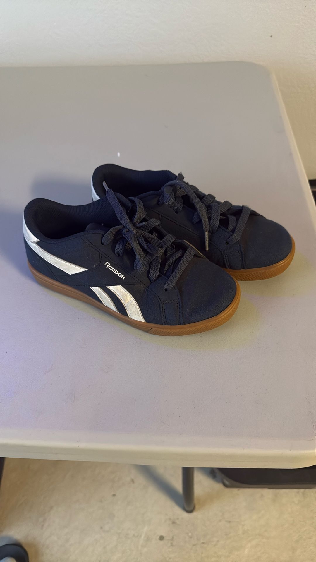 Reebok Youth Size 3 Good Condition