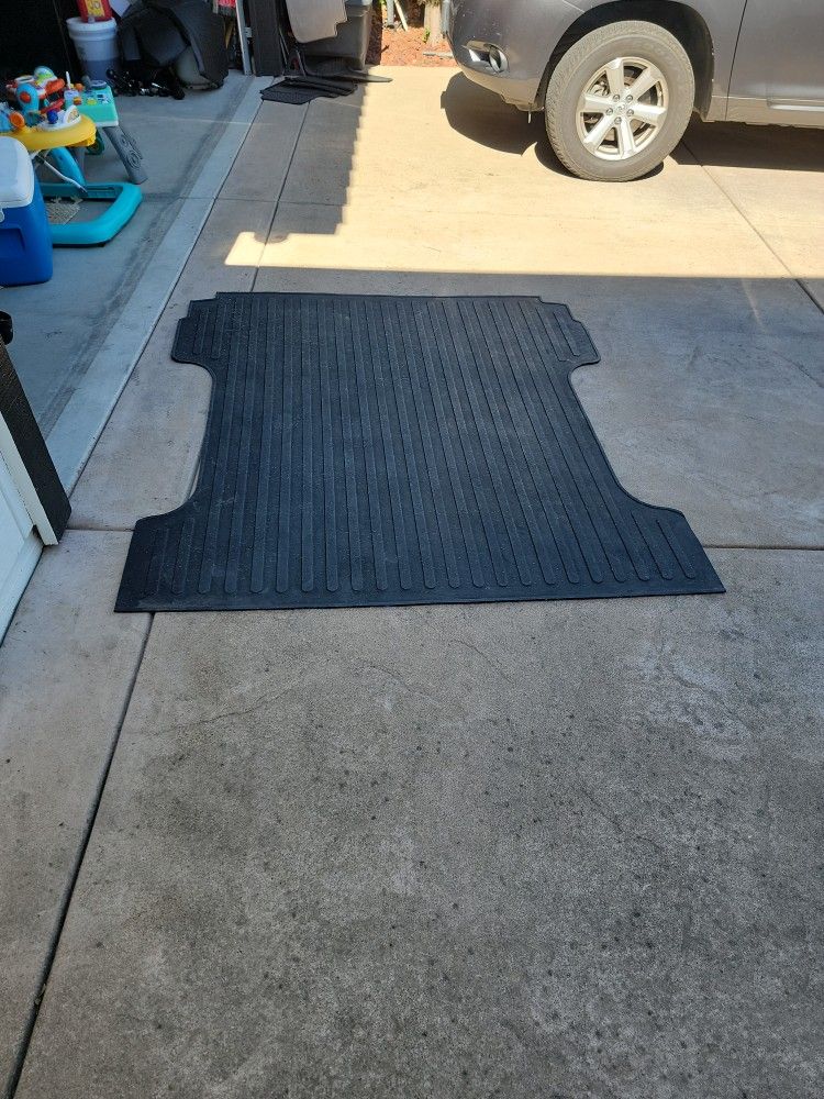 FLOOR MATS FOR CHEVY SILVERADO CREW CAB 