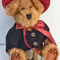 Vintage BOYDS BEAR plush Teddy Bear MADELINE WILLOUGHBY 10" X 5.5"