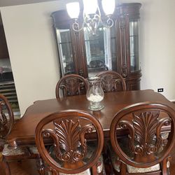 Two-Piece China Cabinet In Wood Table Set