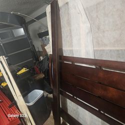 Cama Queen Solo La Base / Queen Bed Frame Only