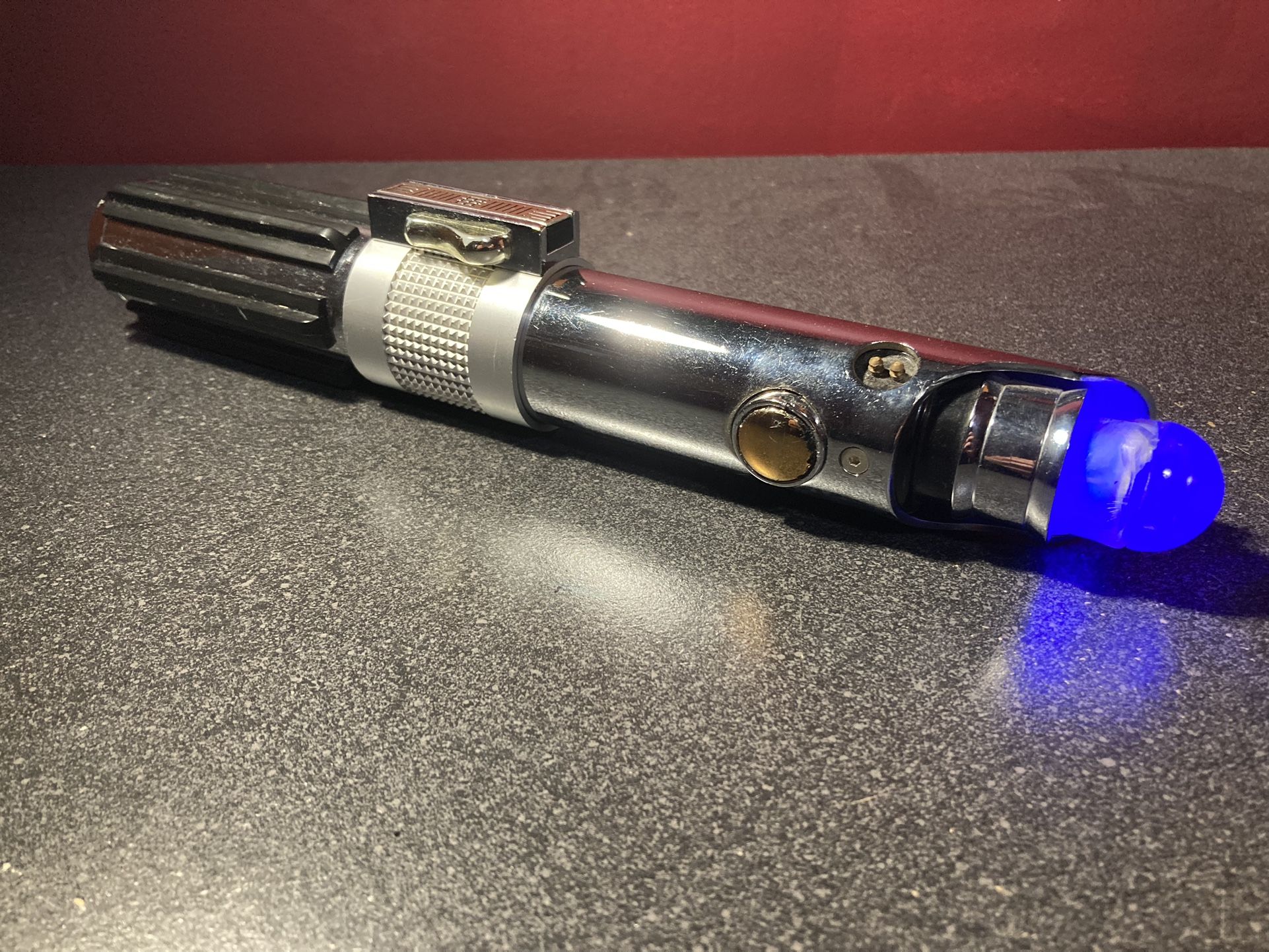 Damaged Master Replicas Anakin Skywalker 2005 Lightsaber