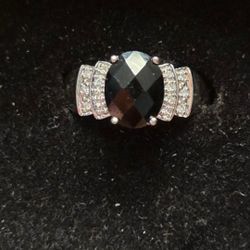 Sapphire and Diamond Ring 10kt