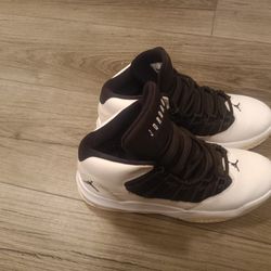 Jordan's Black And White