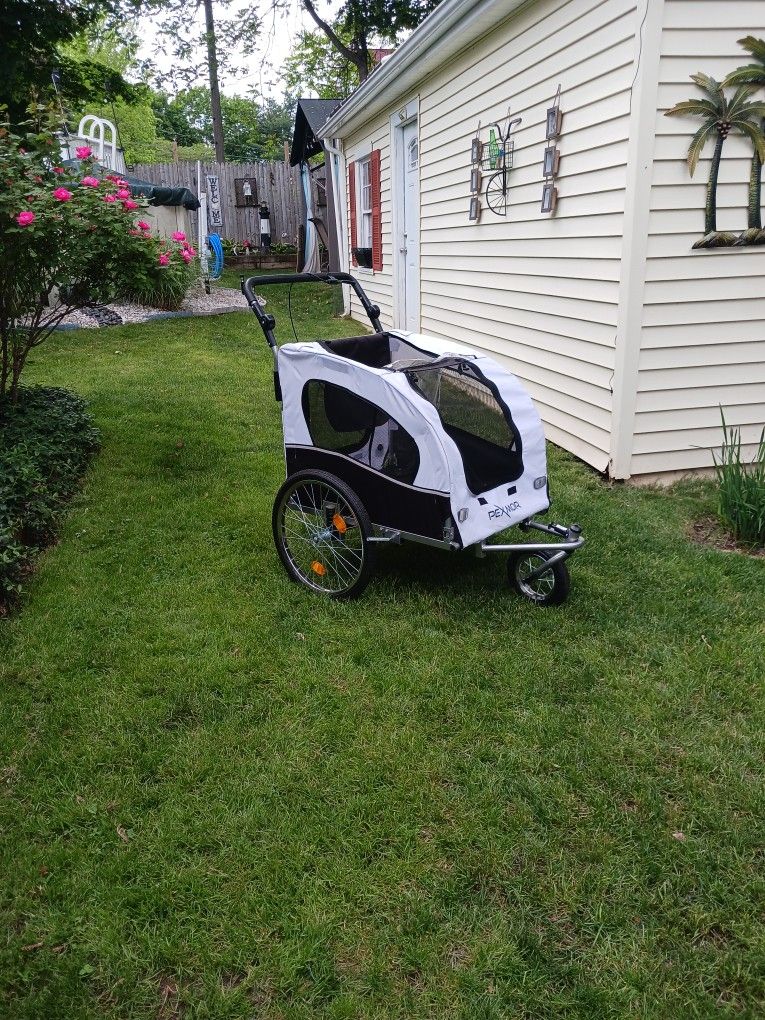 Pet Stroller In good Condition