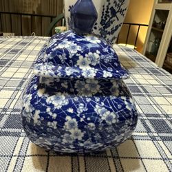 Chinoiserie Temple Shaped Ginger Jar