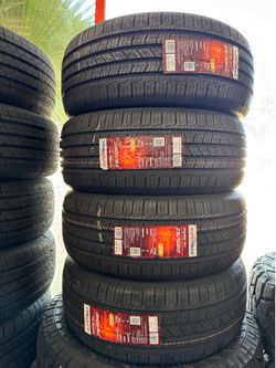 ✅📲215/50/17 vendo set de llantas nuevas Supermax all-season