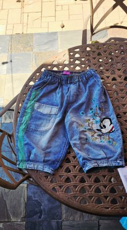 X-large H.C.P MICKEY MOUSE WOMEN'S SHORT CAPRI