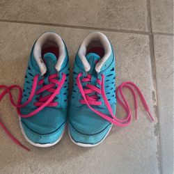 Girls Nike Tennis Shoes Size 13