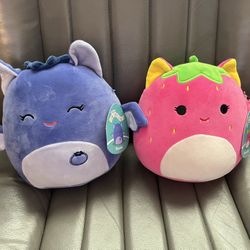 Squishmallows - Gwendolyn Blueberry Bat & Bessie Strawberry Bat 8” NEW