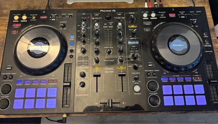 Pioneer DJ DDJ 800 controller