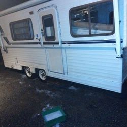 Trailer 150 Bucks Needs A Little Tlc