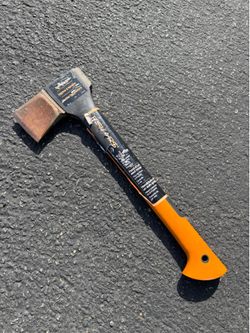 Hand axe
