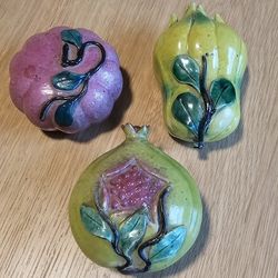 Porcelain Chinese Fruits Antiques