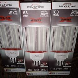 63 W/LED Replaces 250 W/Metal Halide  