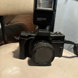 Vintage Nippon Camera With Nippon Flash 