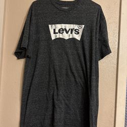 Men’s Tshirt  XL Levi’s