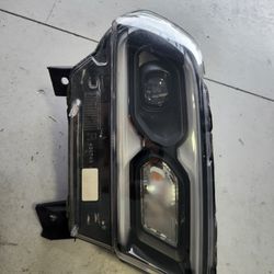 Dodge Durango Headlight
