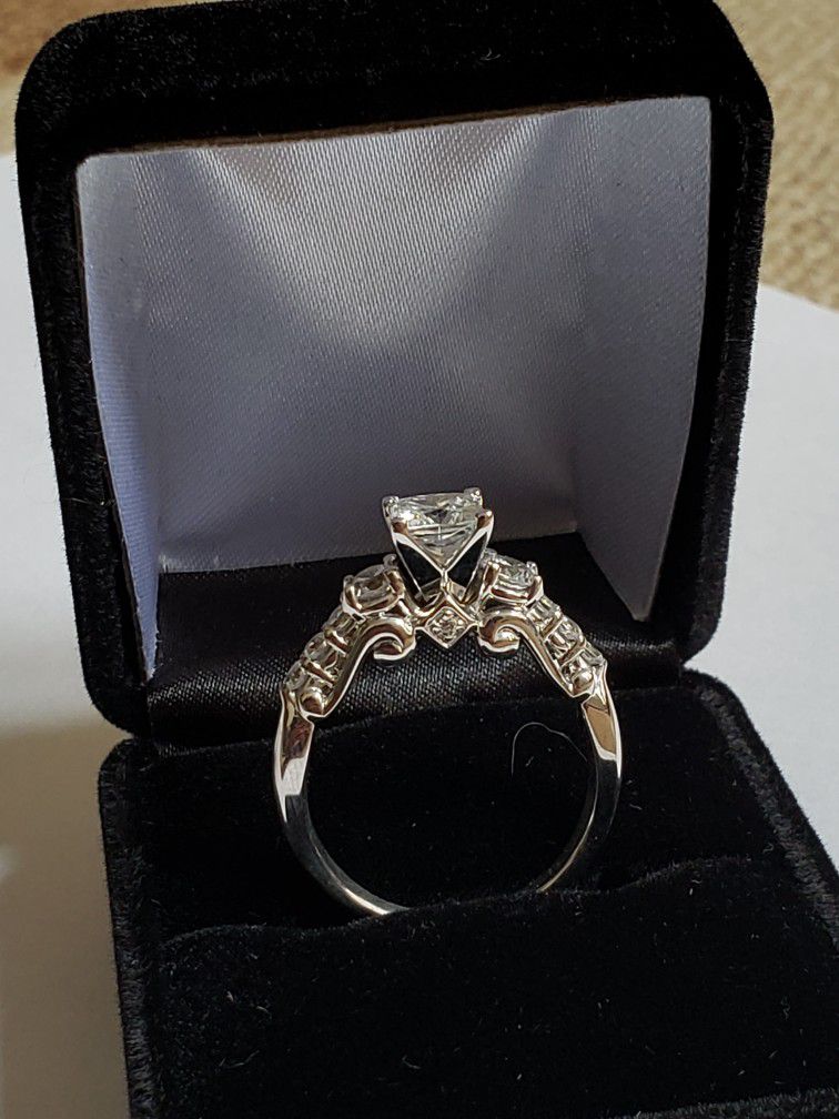 Size 8 - 9 Engagement Ring  Sterling Silver with 2.5 Carat Princess Cut CZ Stone (similar to 14K white gold look) Vintage Antique Classic Stylish 