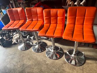 Swivel stools