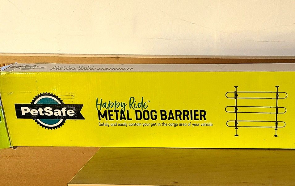 Happy Ride™ Metal Dog Barrier