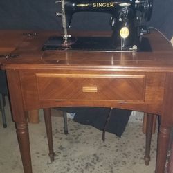 1949 Singer 15 Made In Great Britain Sewing Machine In A Singer No.72 Cabinet