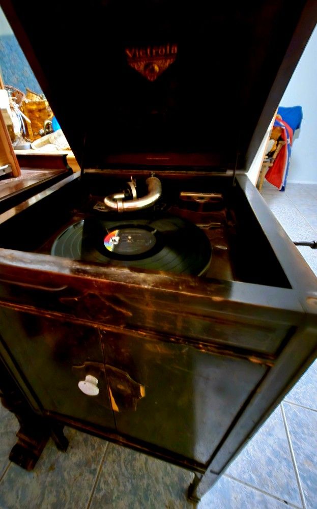 Antique 1920s VICTOR VICTROLA PHONOGRAPH VV-Xi TALKING MACHINE Record Player (working)