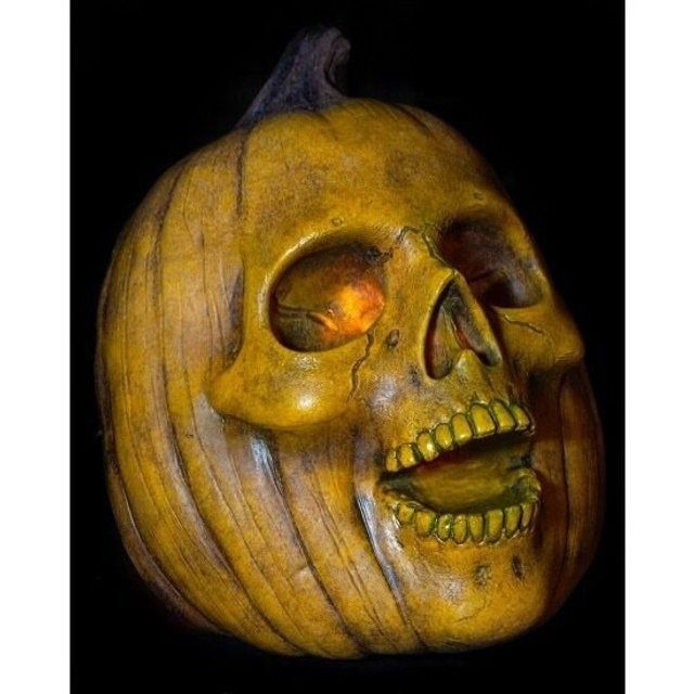 Giant Blazing Pumpkin Skull Face - Set