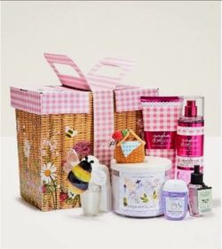 ❤Picnic Gift Box Bath & Body Works❤