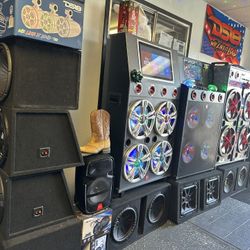 Tenemos Todo lo Que Necesitas Para Tu Sonido Con https://offerup.com/redirect/?o=R2FyYW50w61hLlNl Istala Sonido Buen Precio Buen Trabajo.DJss