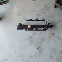 new never used hitch rack for three bikes