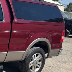 Leer Ford F150 Camper