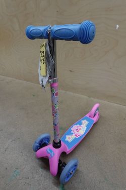 Self Balancing Peppa Pig Kick Scooter with Light Up Wheels