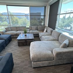 Huge Family Sofa Sectional 🥰