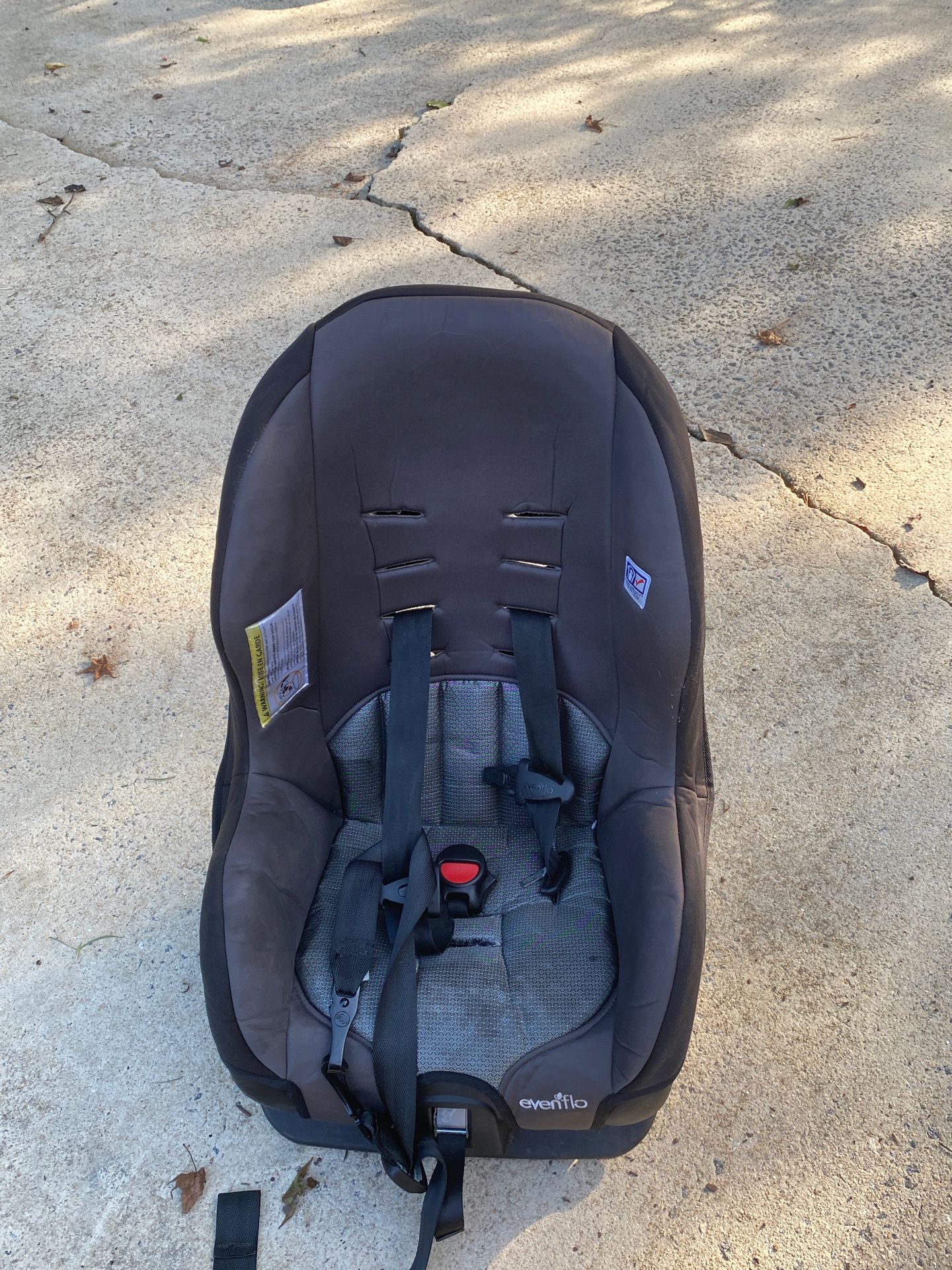 Evenflo transitional convertible car seat