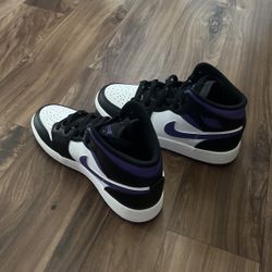Jordan 1 Mids Dark Iris Never Worn Or Used