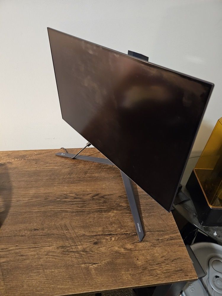 LG 27" OLED UltraGear 240Hz gaming monitor