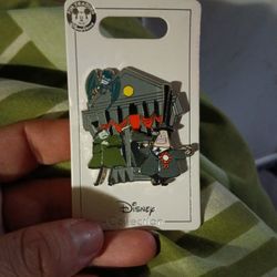 Disney Pin