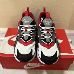 Nike Air Max 270 React 